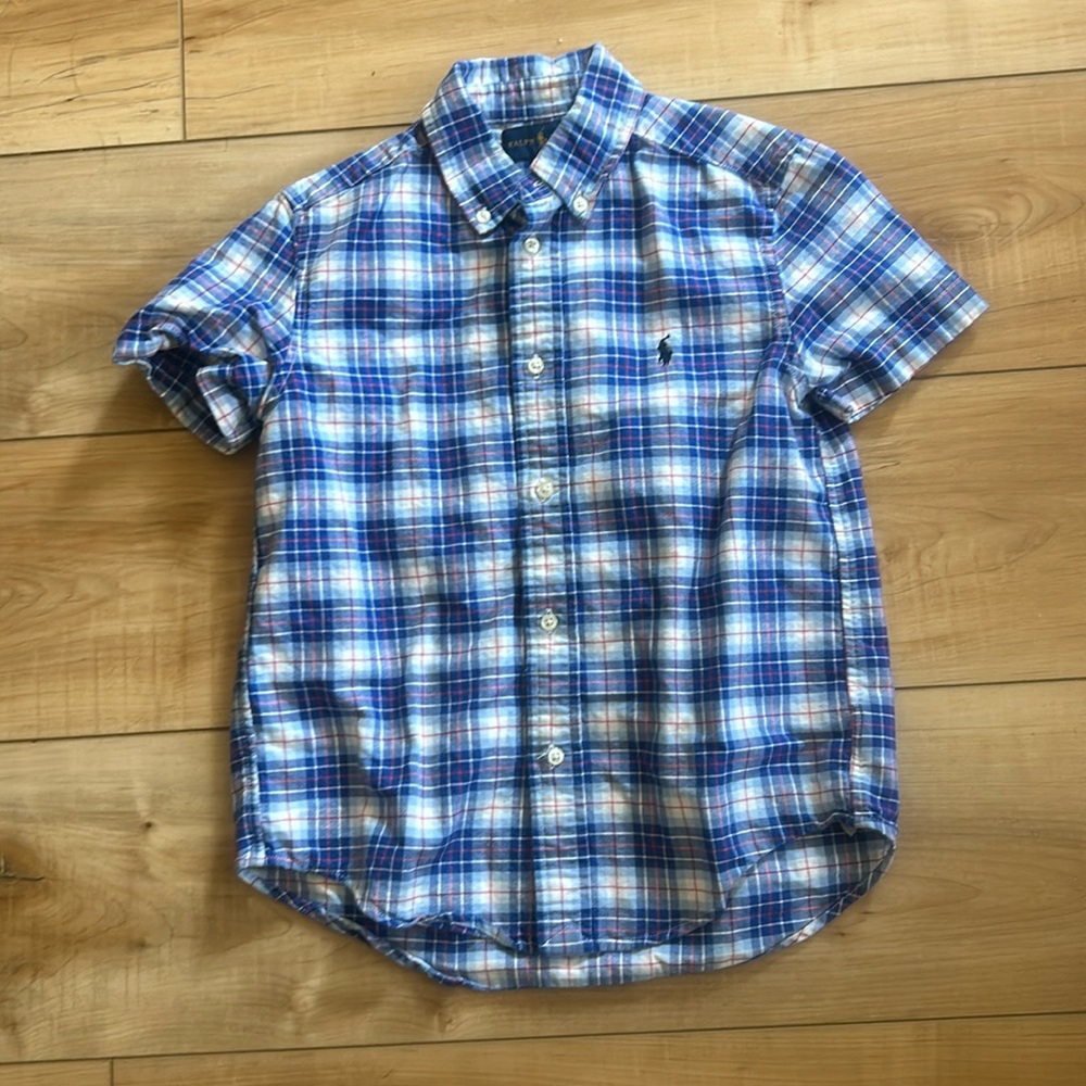 Ralph Lauren Button Up in Excellent Condition